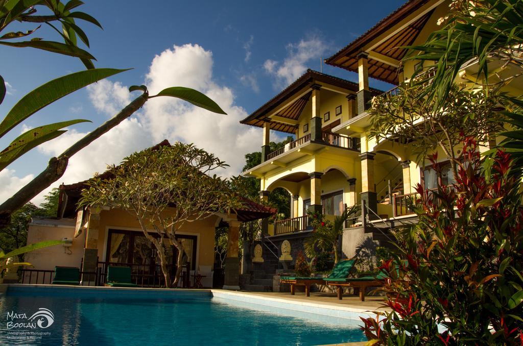 Beten Waru Bungalow And Restaurant Amed Esterno foto