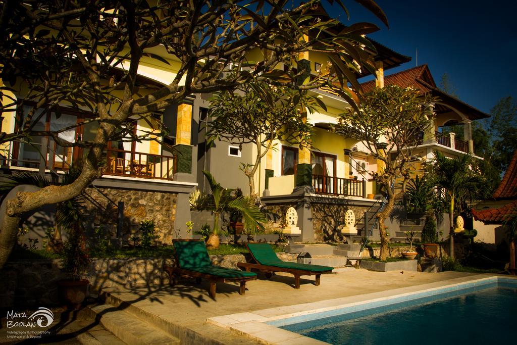 Beten Waru Bungalow And Restaurant Amed Esterno foto