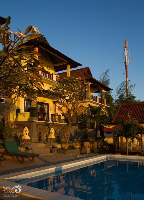 Beten Waru Bungalow And Restaurant Amed Esterno foto