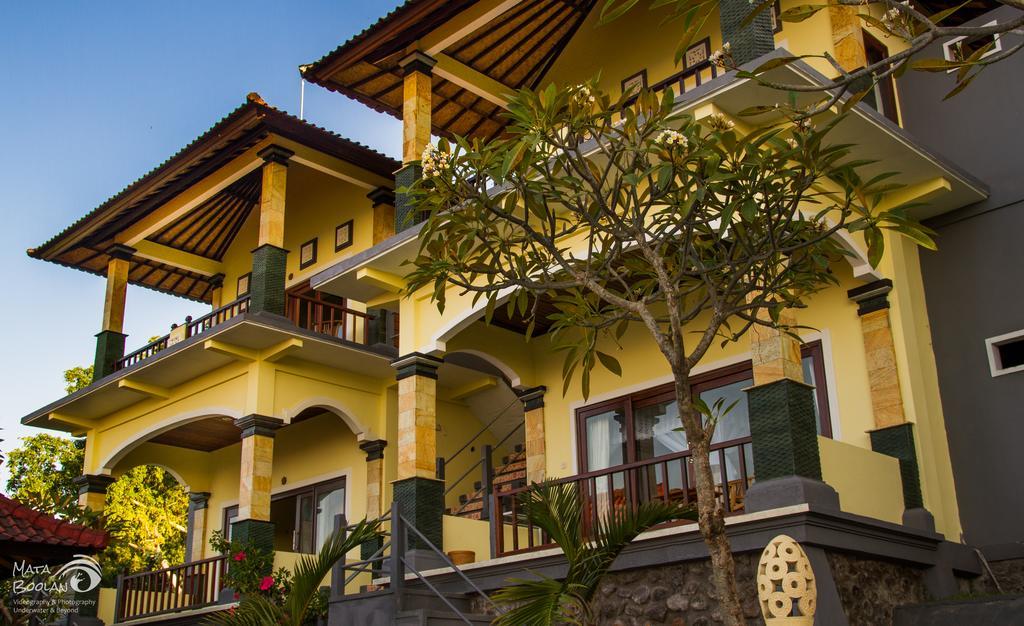 Beten Waru Bungalow And Restaurant Amed Esterno foto