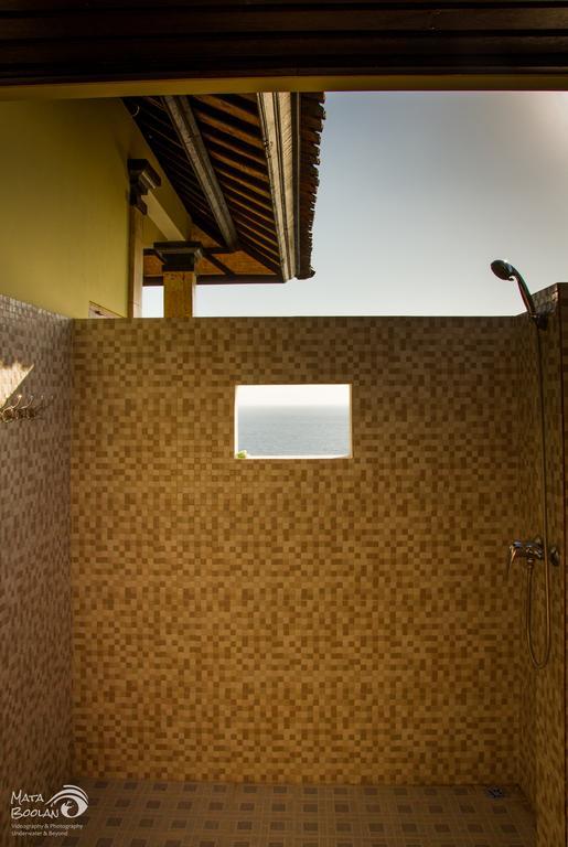 Beten Waru Bungalow And Restaurant Amed Esterno foto