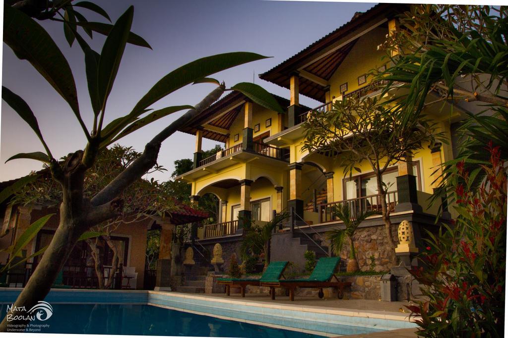 Beten Waru Bungalow And Restaurant Amed Esterno foto