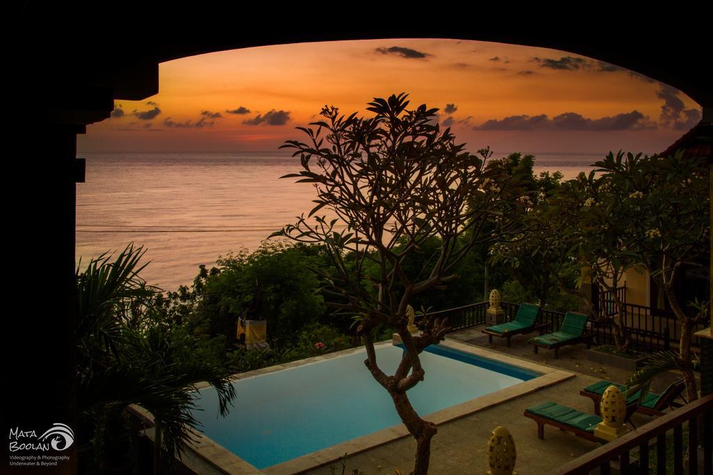 Beten Waru Bungalow And Restaurant Amed Esterno foto