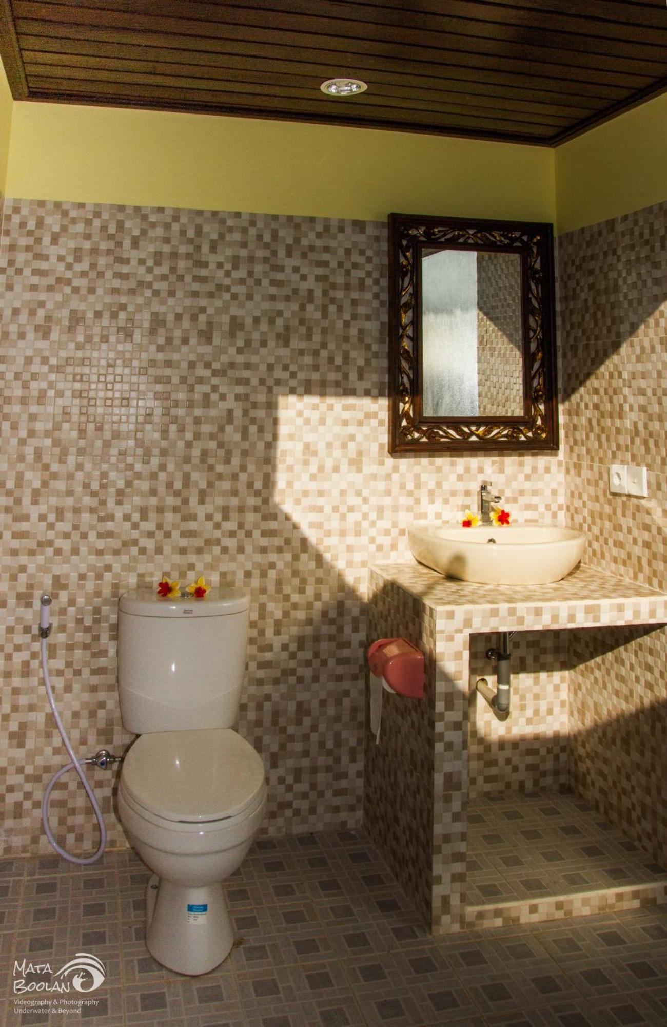 Beten Waru Bungalow And Restaurant Amed Camera foto