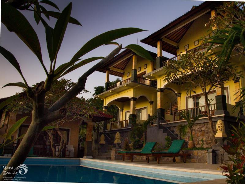 Beten Waru Bungalow And Restaurant Amed Esterno foto
