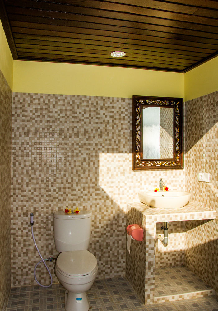 Beten Waru Bungalow And Restaurant Amed Esterno foto