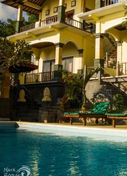 Beten Waru Bungalow And Restaurant Amed Esterno foto
